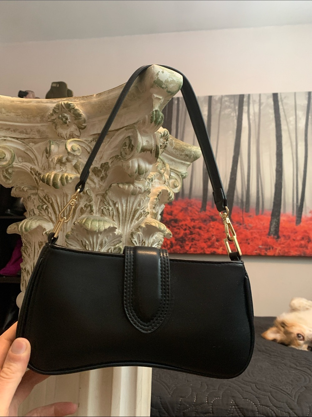 Classic Black Women’s Shoulder Bag - Sleek Minimal Design